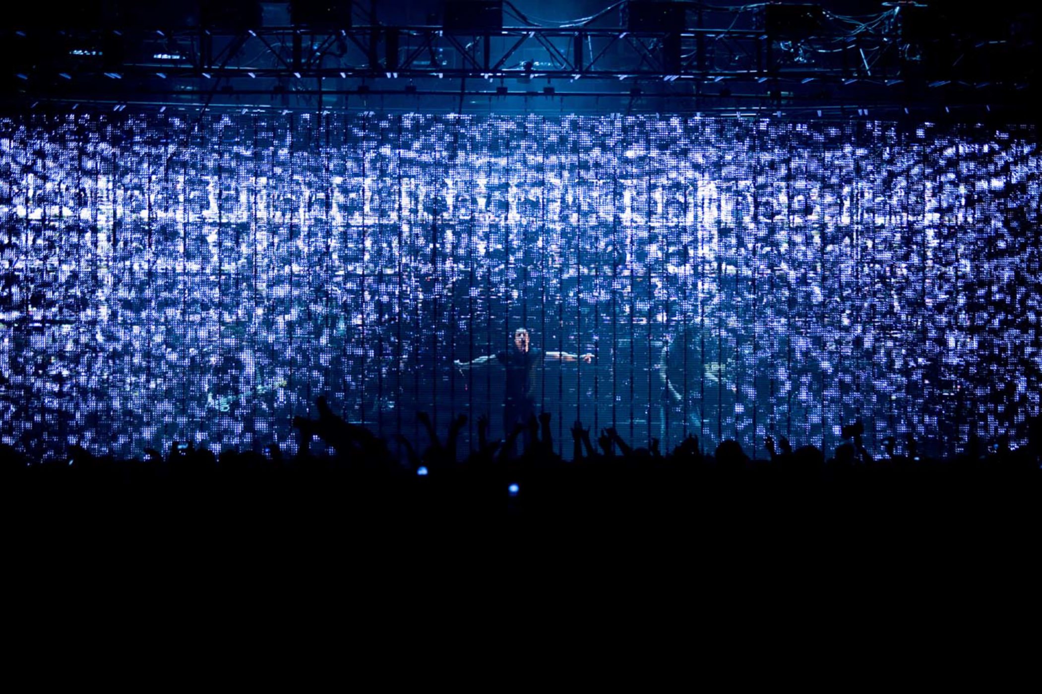 Nine Inch Nails, Lights in the Sky Tour Moment Factory