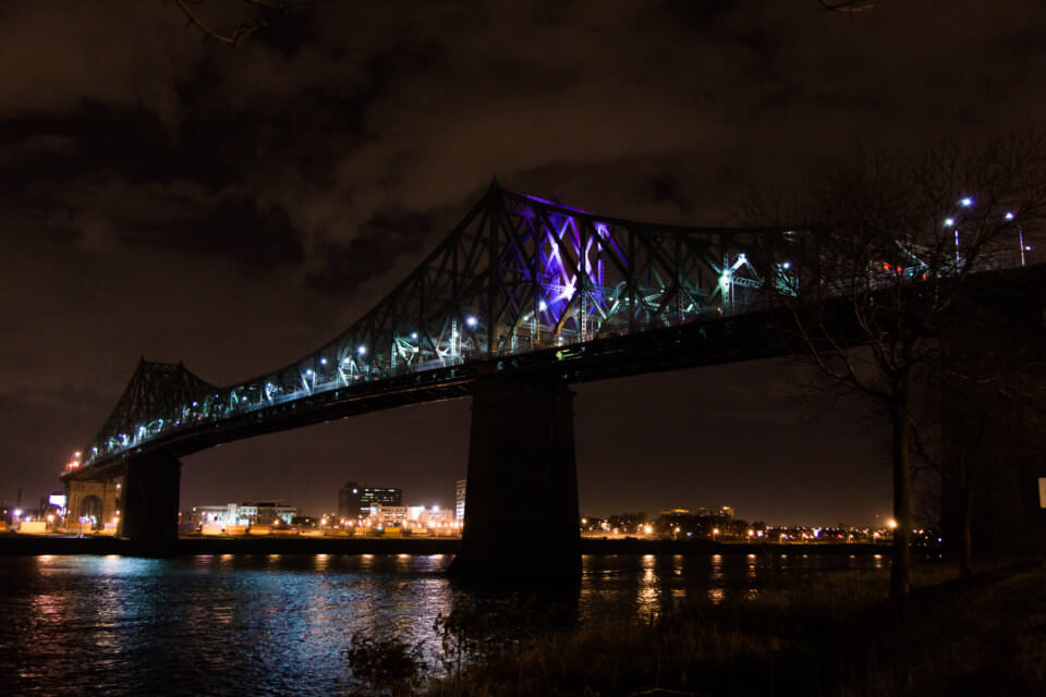 COMMUNIQUÉ  L'illumination arc-en-ciel du pont Jacques-Cartier