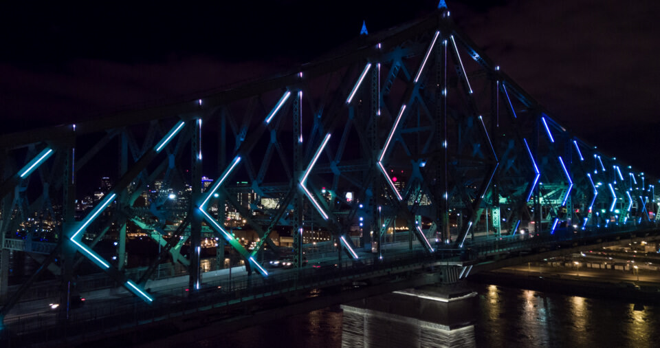 COMMUNIQUÉ  L'illumination arc-en-ciel du pont Jacques-Cartier