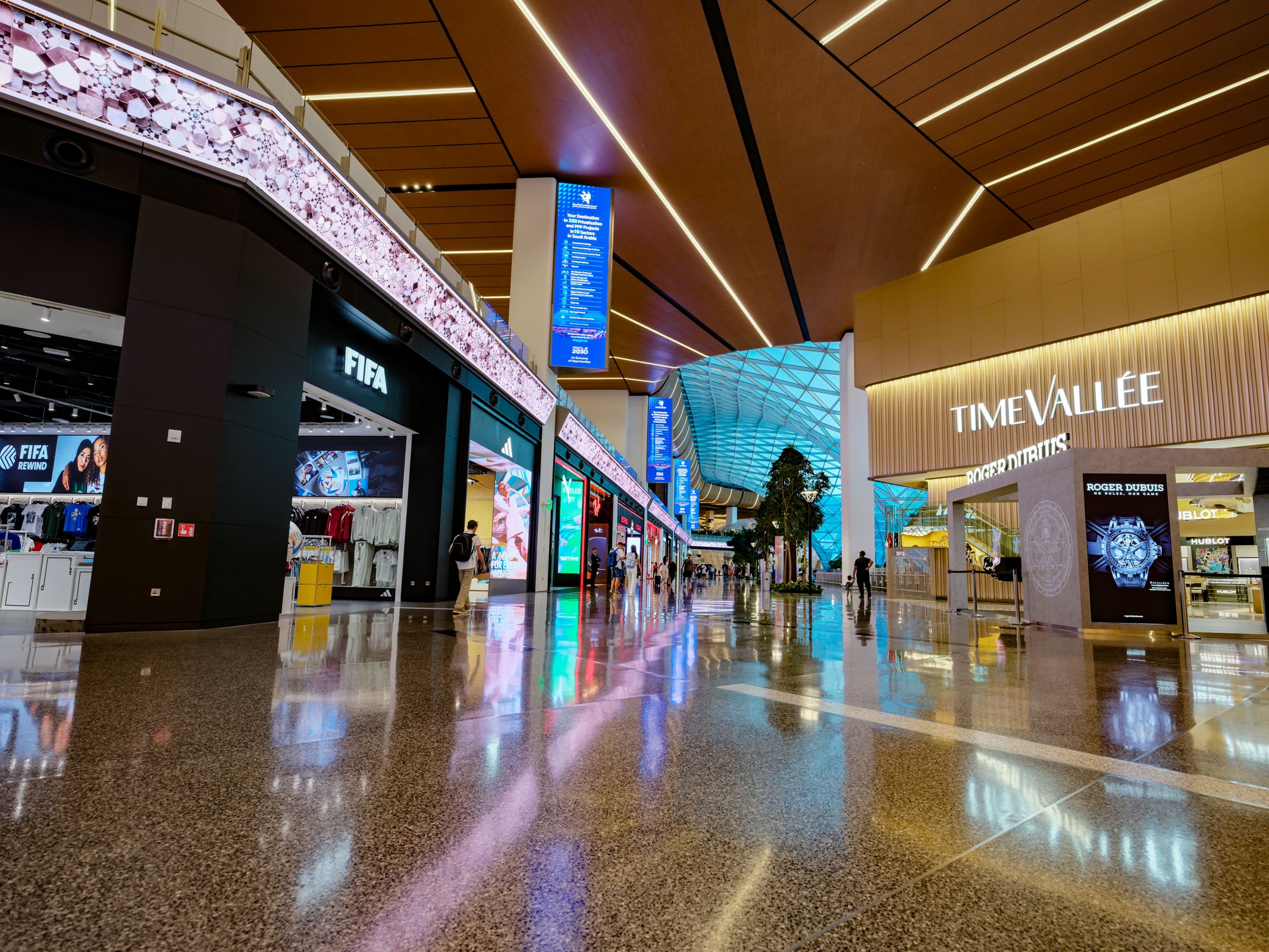 The Orchard at Hamad International Airport | Moment Factory